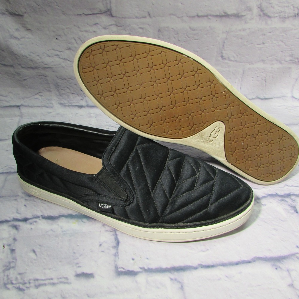 UGG Shoes Womens Size 10 Black Quilted Slip On Casual Fabric Comfort 1095533